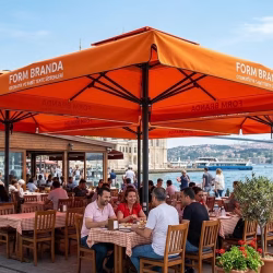 Kare Şemsiye Cafe Restoran 300x300